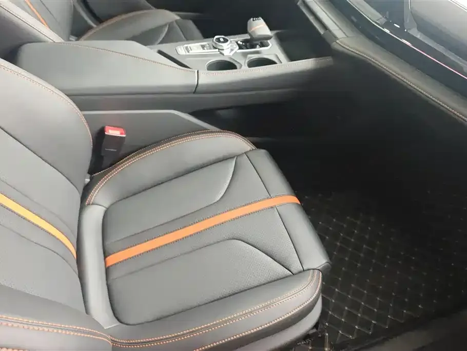 Changan UNI-V 2024 из CN, фото 7