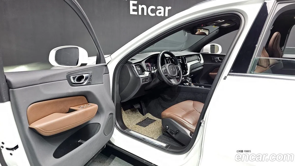 Volvo XC60 2021 из KR, фото 9