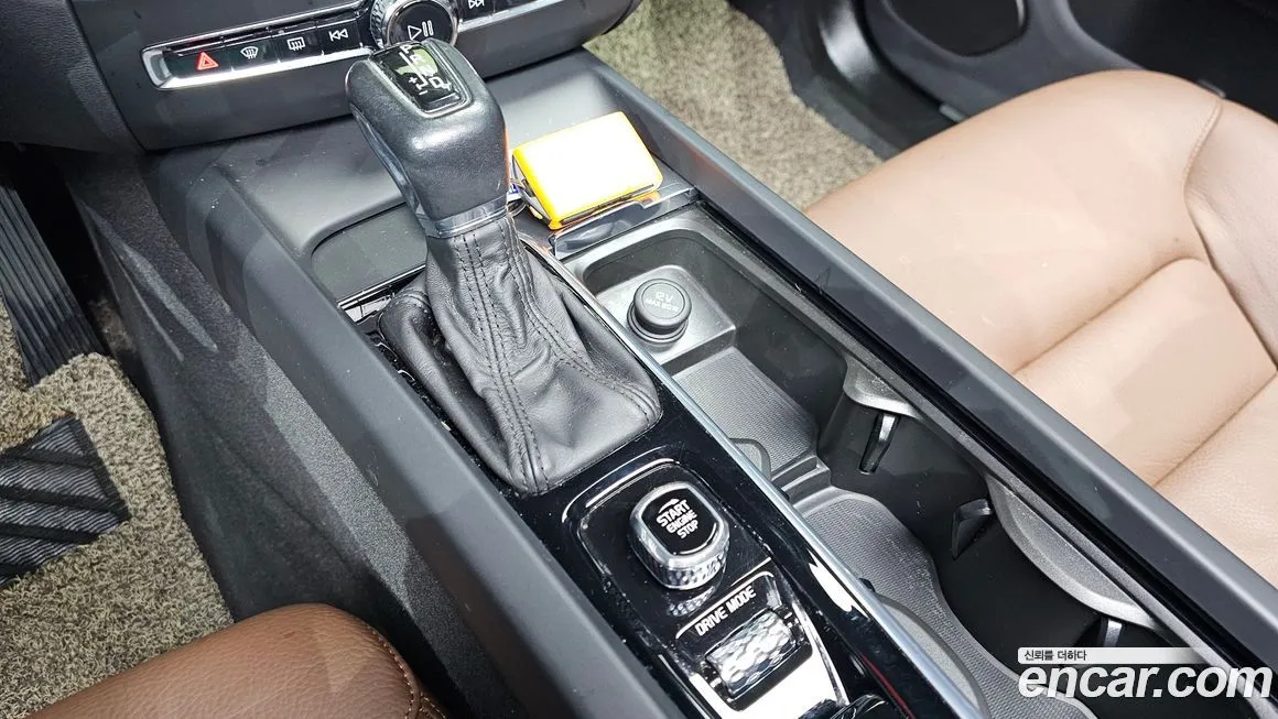 Volvo XC60 2021 из KR, фото 8