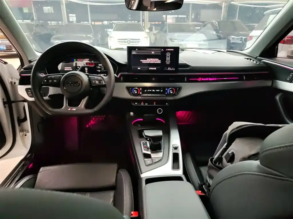 Audi A4L 2023 из CN, фото 5