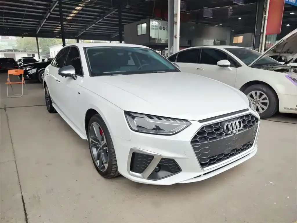 Audi A4L 2023 из CN, фото 9
