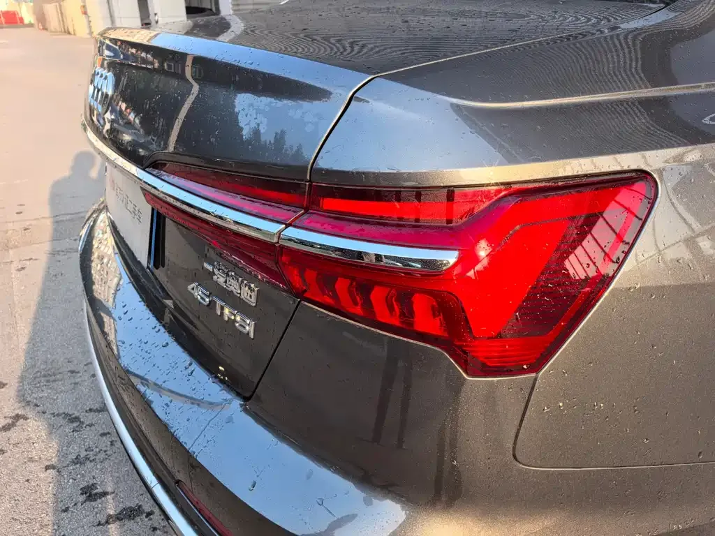 Audi A6L 2024 из CN, фото 3