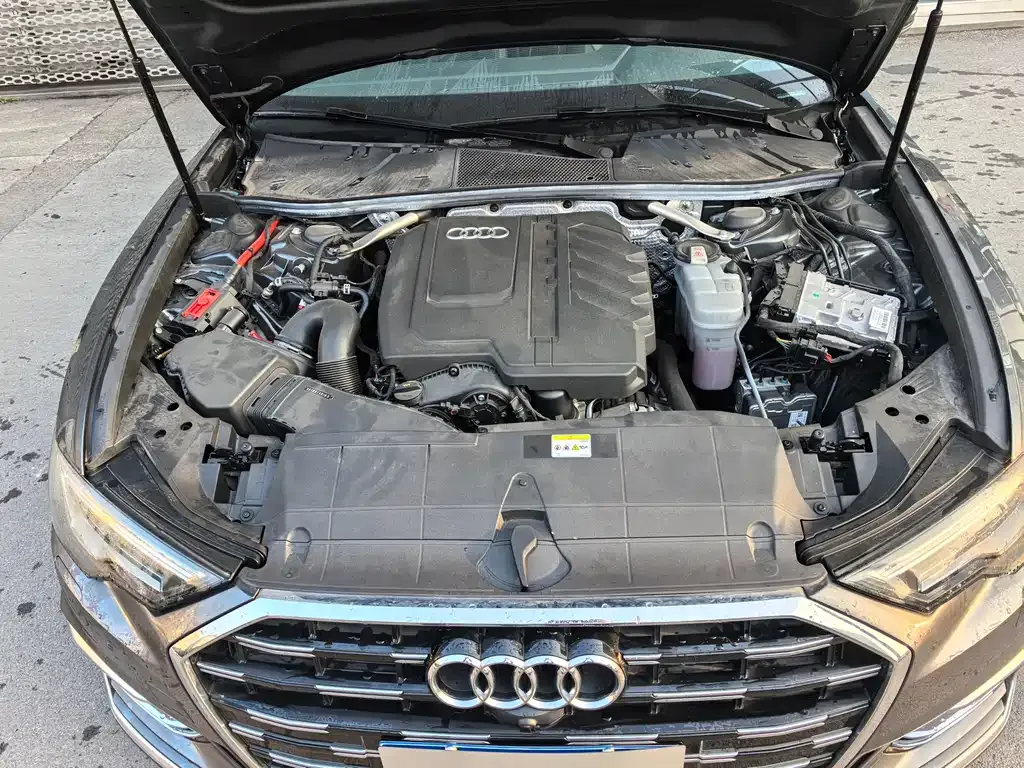 Audi A6L 2024 из CN, фото 10