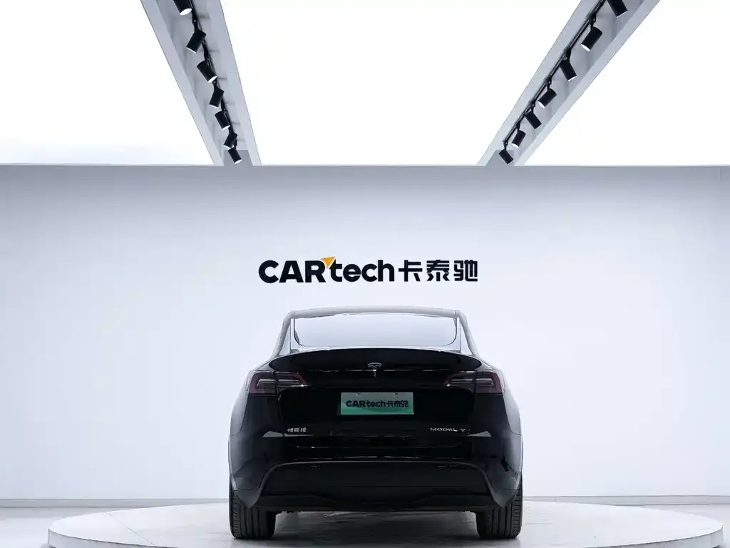 Tesla Model Y 2022 из CN, фото 8