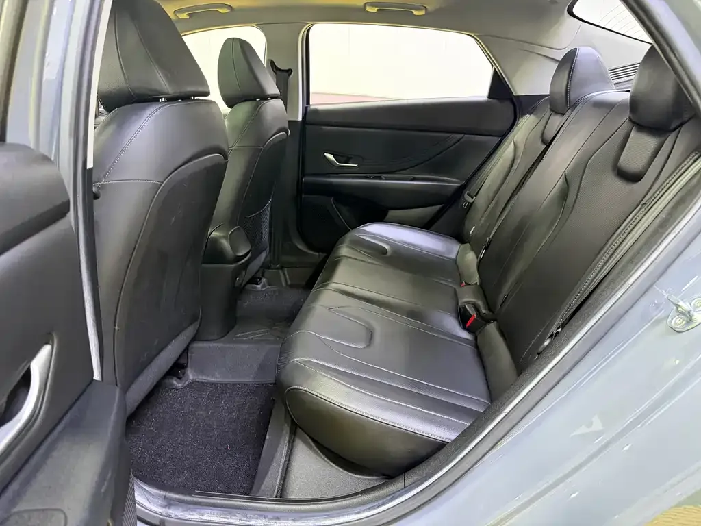 Hyundai Elantra 2021 из CN, фото 8