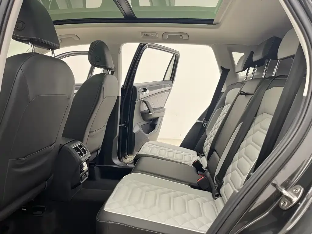 Volkswagen Tayron 2023 из CN, фото 9