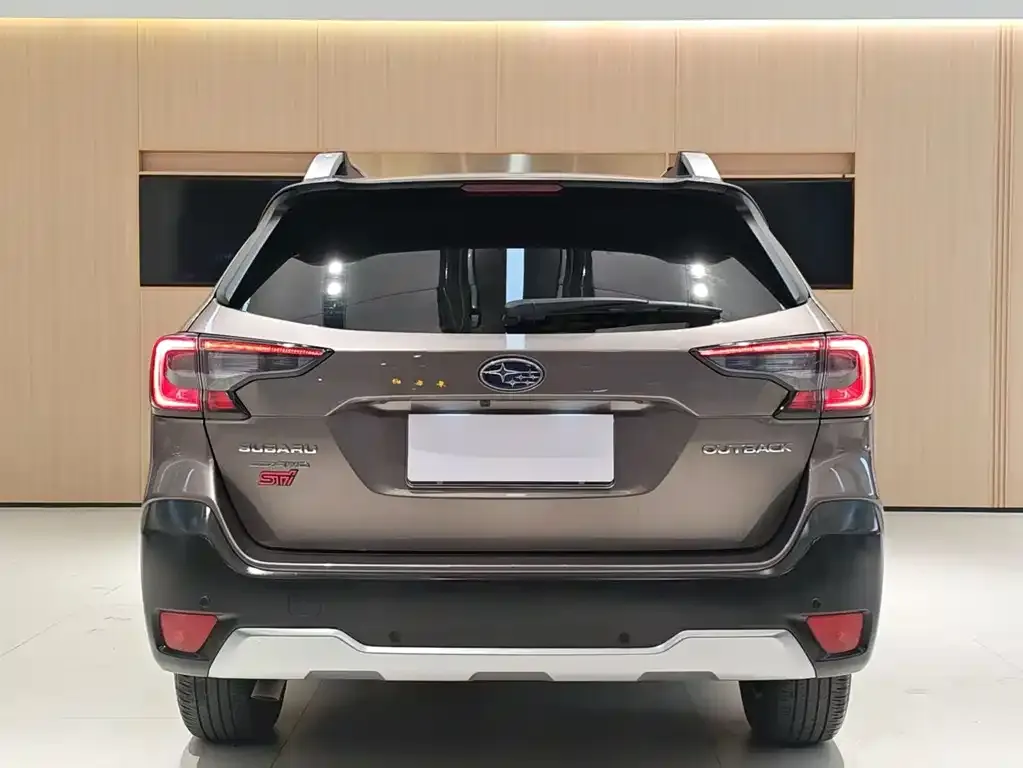 Subaru Outback 2022 из CN, фото 2