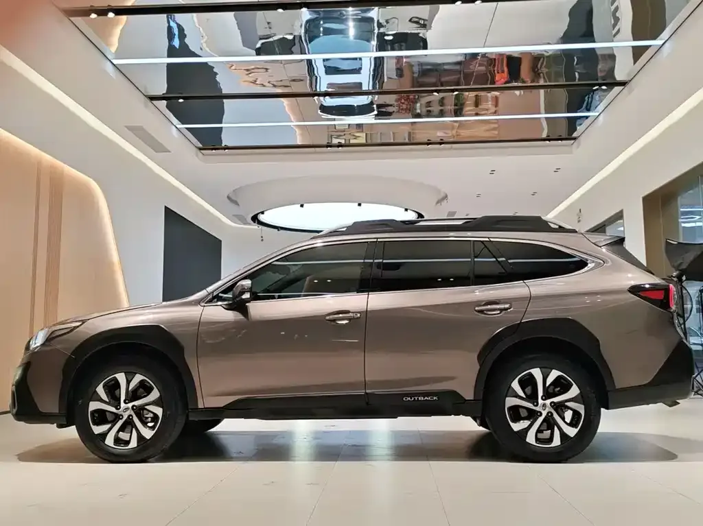Subaru Outback 2022 из CN, фото 9