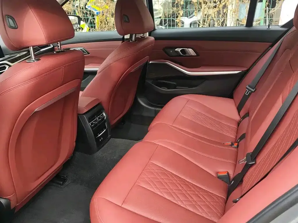 BMW 3 Series 2024 из CN, фото 5