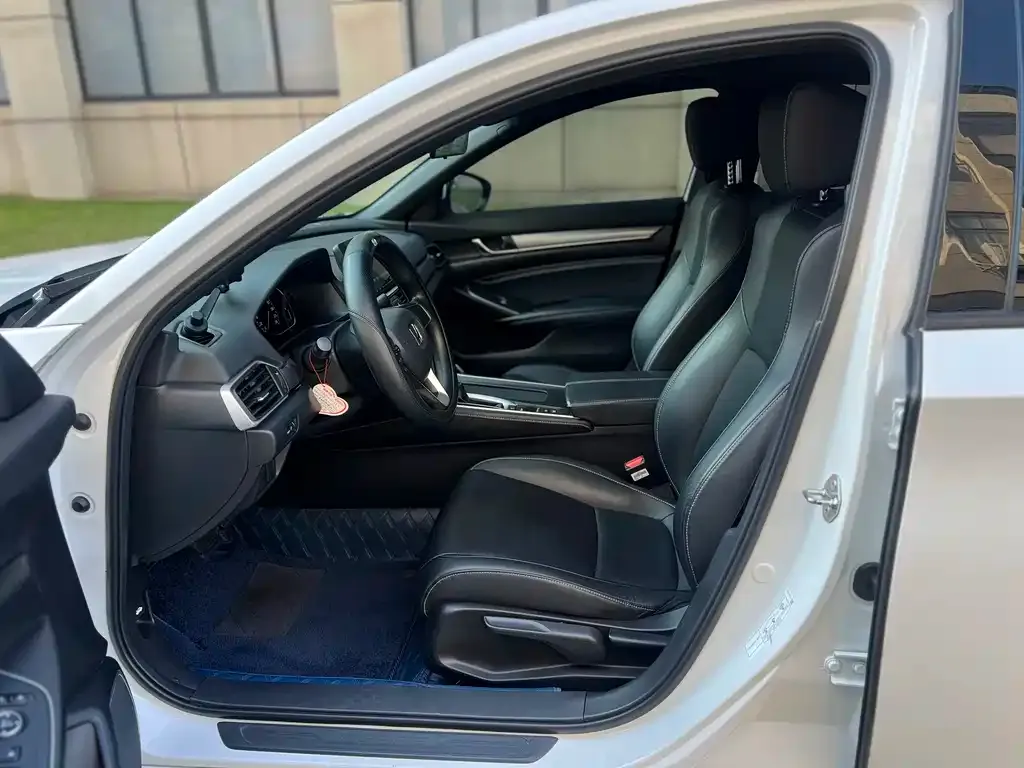 Honda Inspire 2022 из CN, фото 4