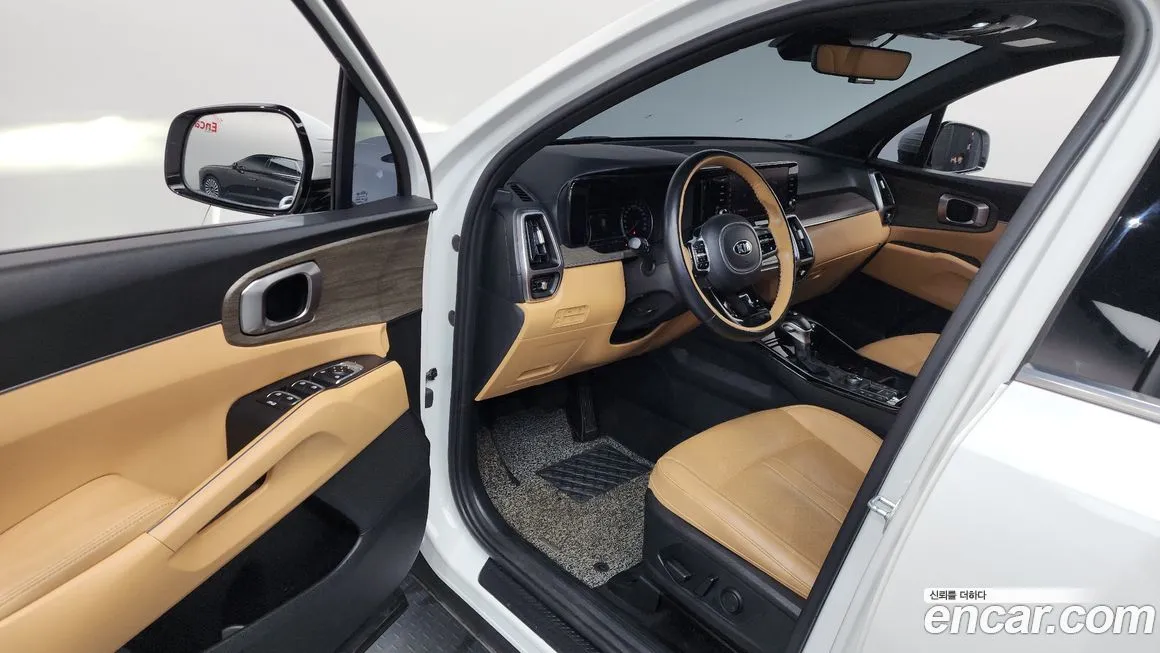 Kia Sorento — фото 10