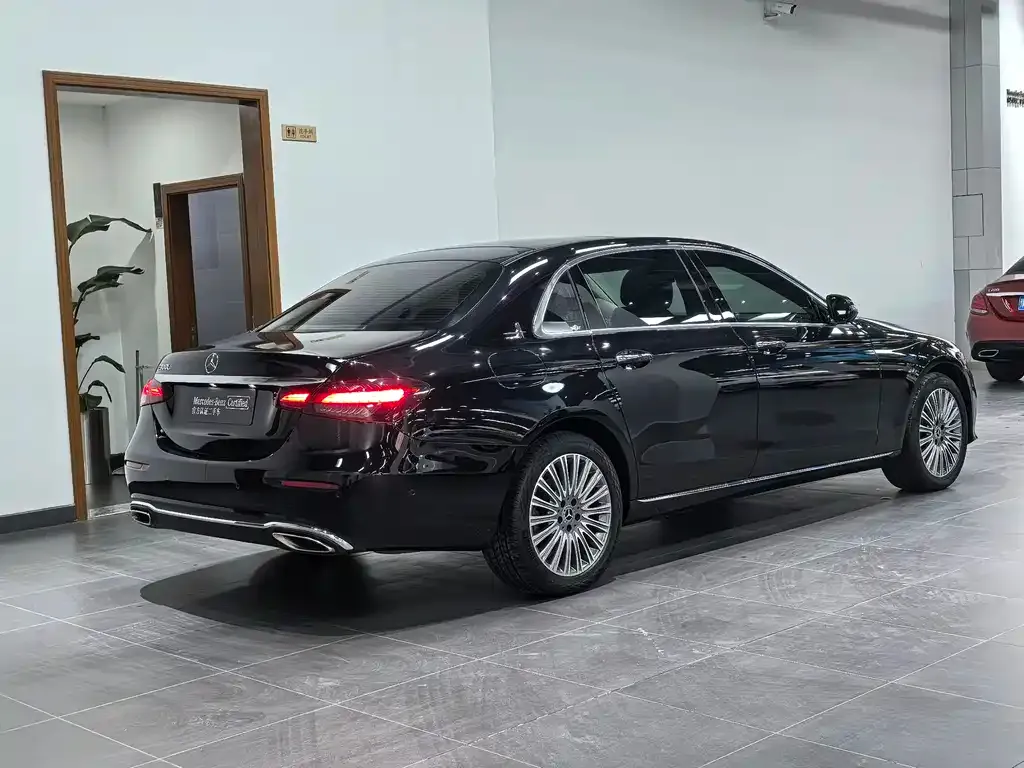 Mercedes-Benz E-Class 2022 из CN, фото 2