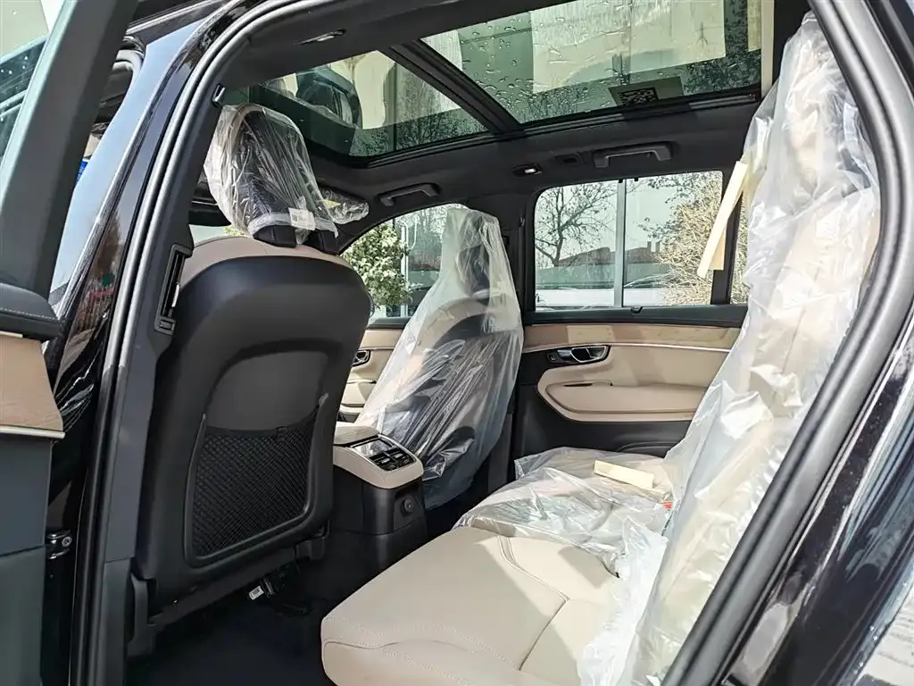 Volvo XC90 PHEV 2026 из CN, фото 9