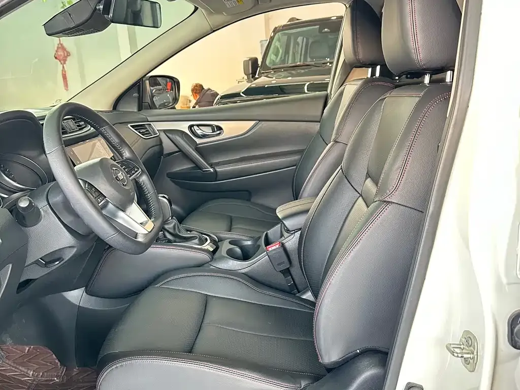 Nissan Qashqai 2023 из CN, фото 2