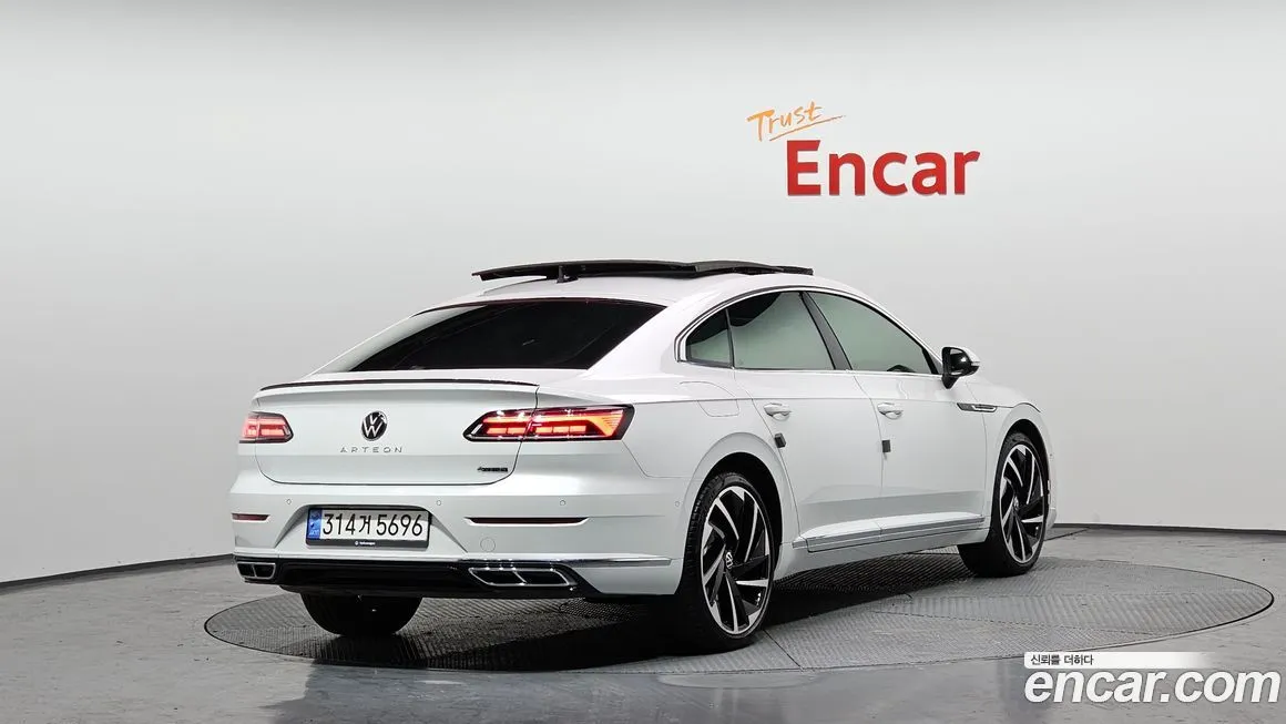 Volkswagen Arteon 2023 из KR, фото 2