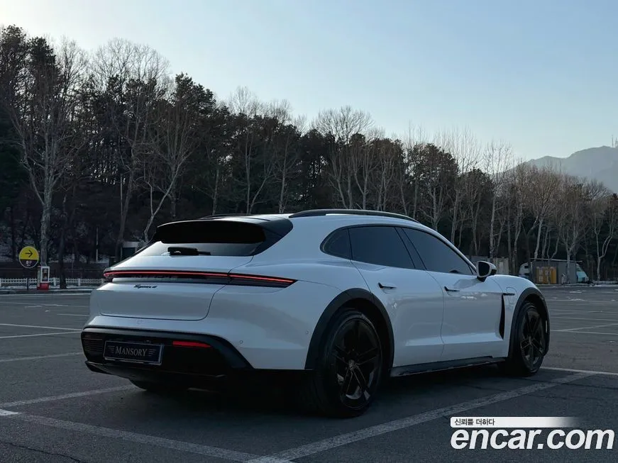 Porsche Taycan 2025 из KR, фото 2
