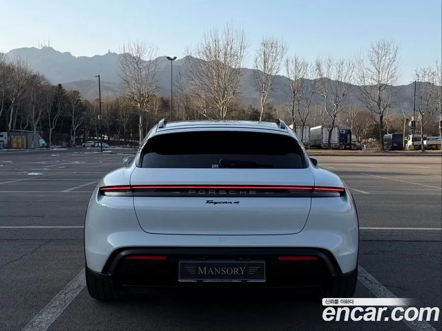 Porsche Taycan 2025 из KR, фото 8