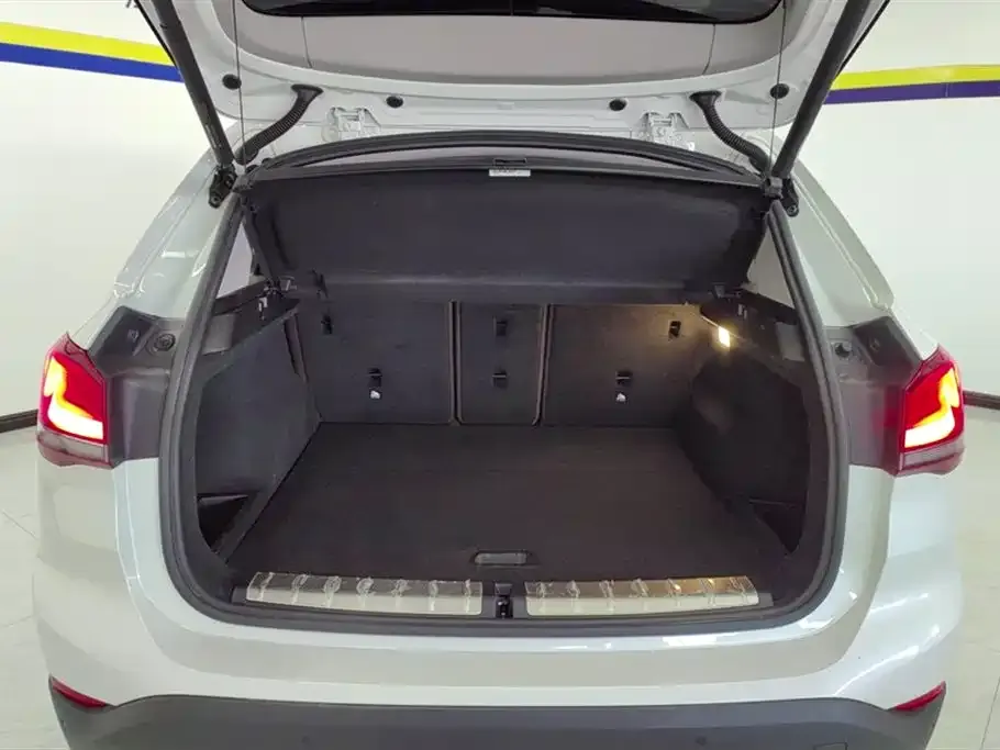 BMW X1 2021 из CN, фото 4