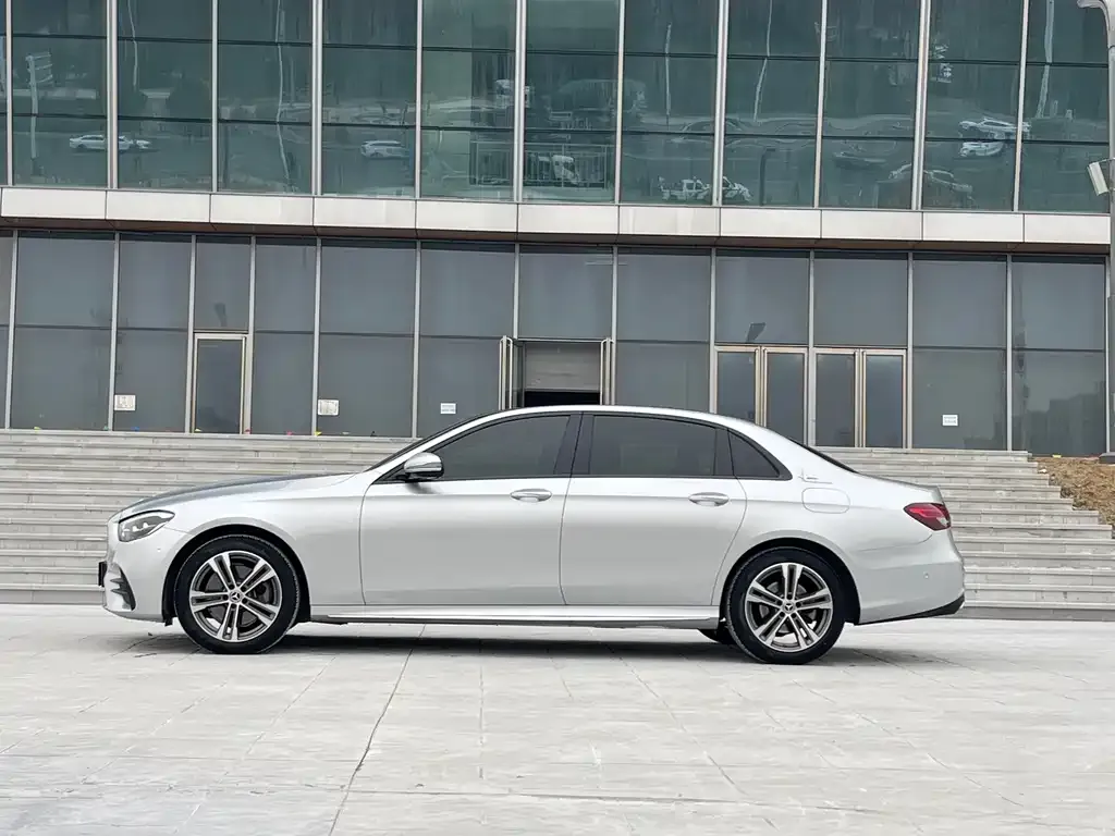 Mercedes-Benz E-Class 2022 из CN, фото 5