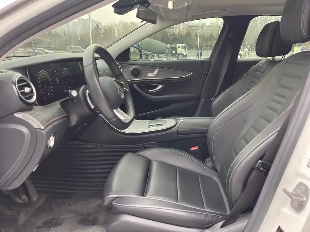 Mercedes-Benz E-Class 2022 из CN, фото 8