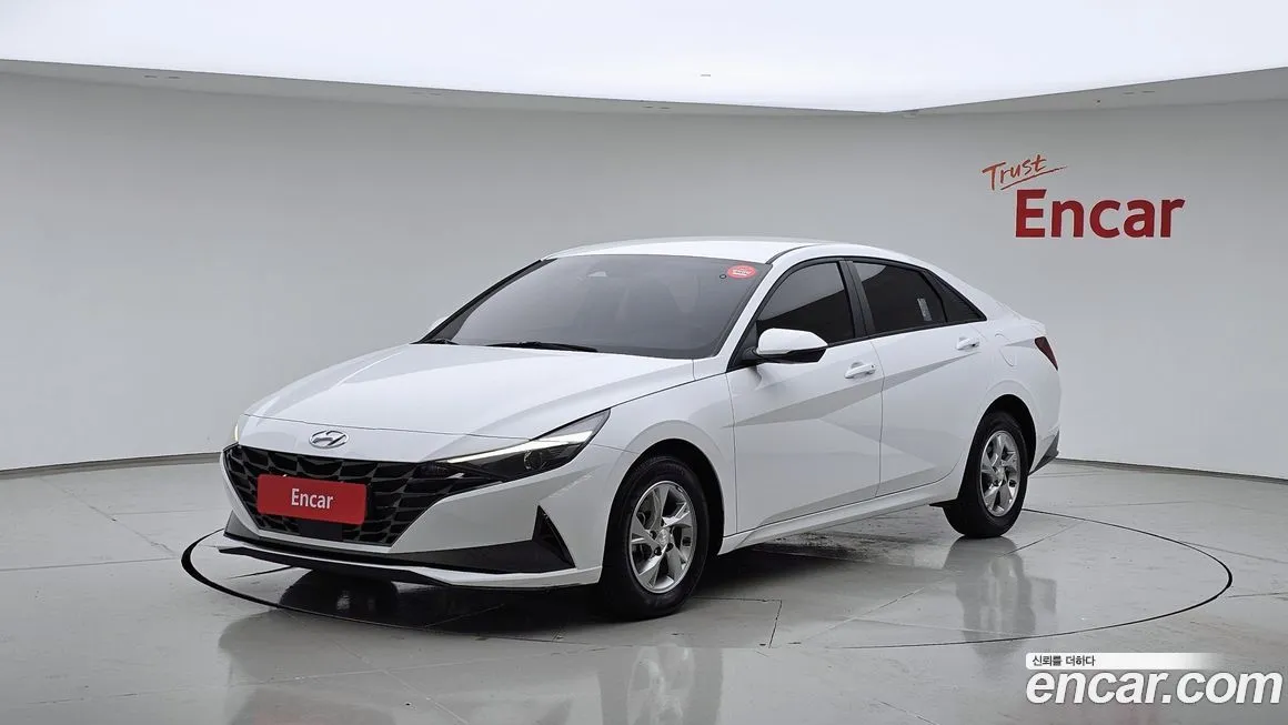 Hyundai AVANTE — фото 1