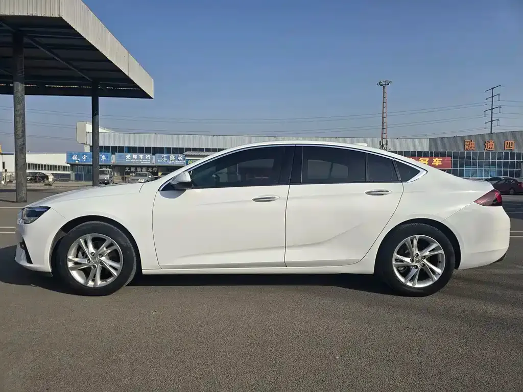 Buick Regal 2022 из CN, фото 3
