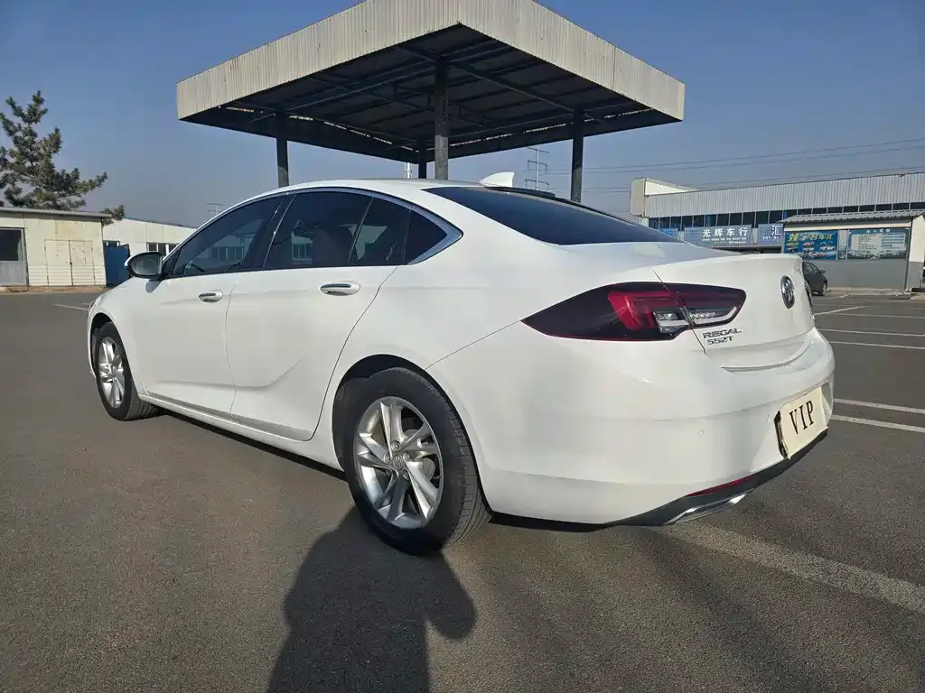 Buick Regal 2022 из CN, фото 2