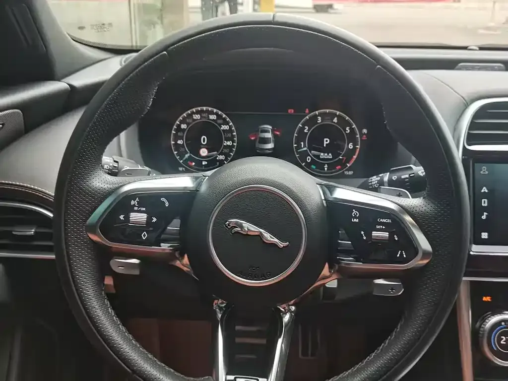Jaguar XEL 2023 из CN, фото 4