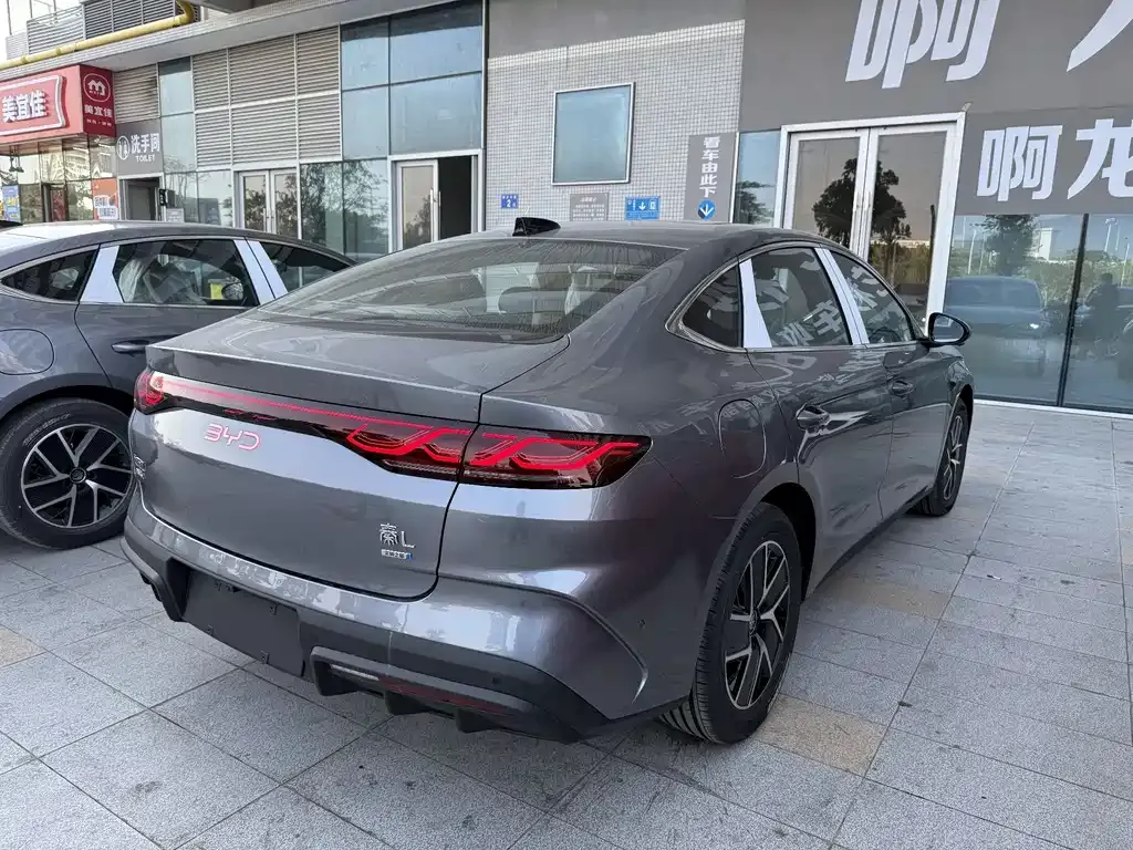 BYD Qin L 2026 из CN, фото 8