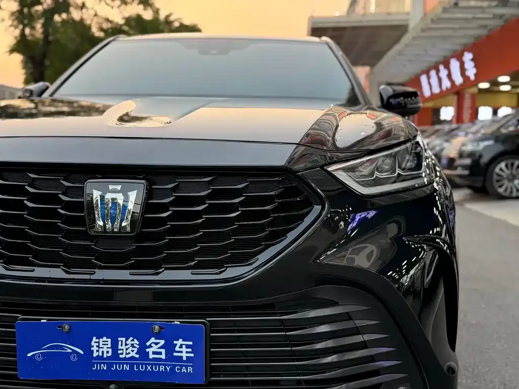Toyota Crown Kluger 2023 из CN, фото 7