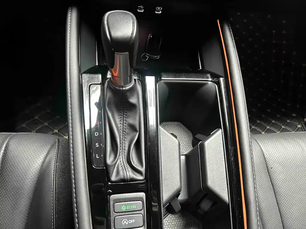 Honda Accord 2024 из CN, фото 10