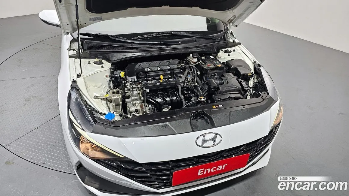 Hyundai AVANTE — фото 3