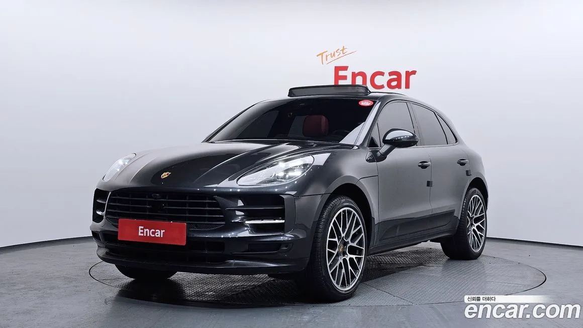 Porsche Macan — фото 1