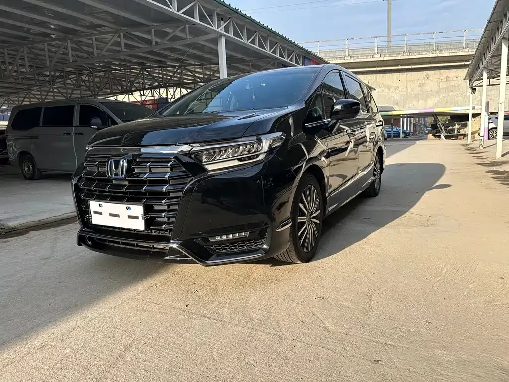 Honda Elysion 2023 из CN, фото 1