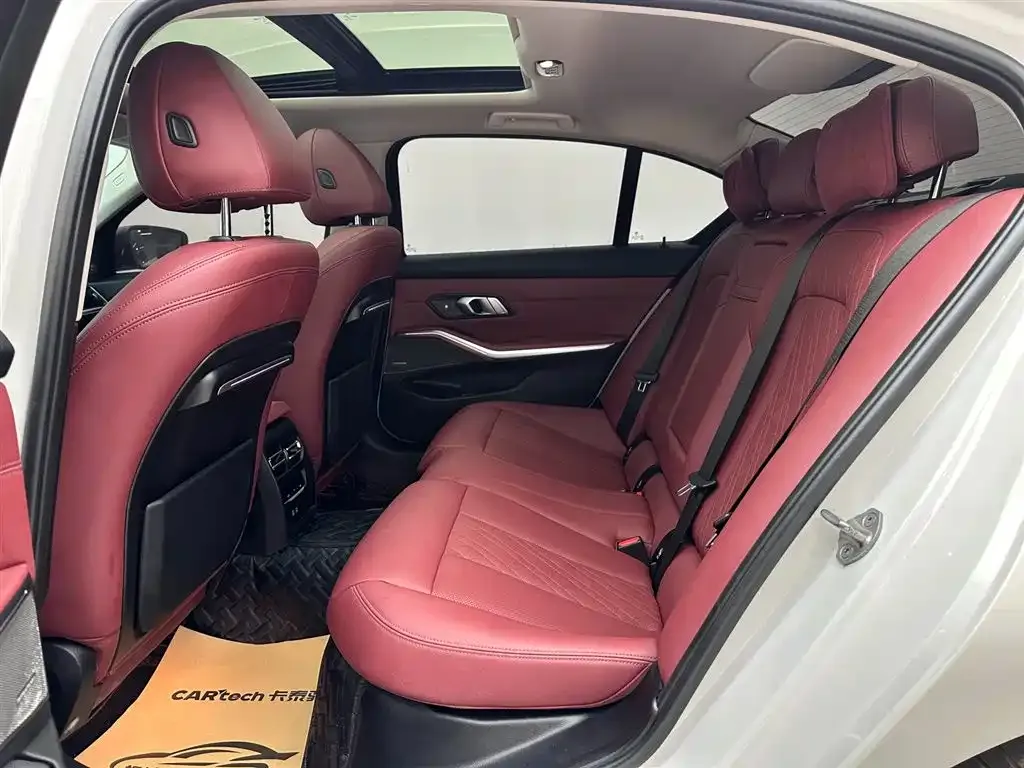 BMW 3 Series 2021 из CN, фото 8