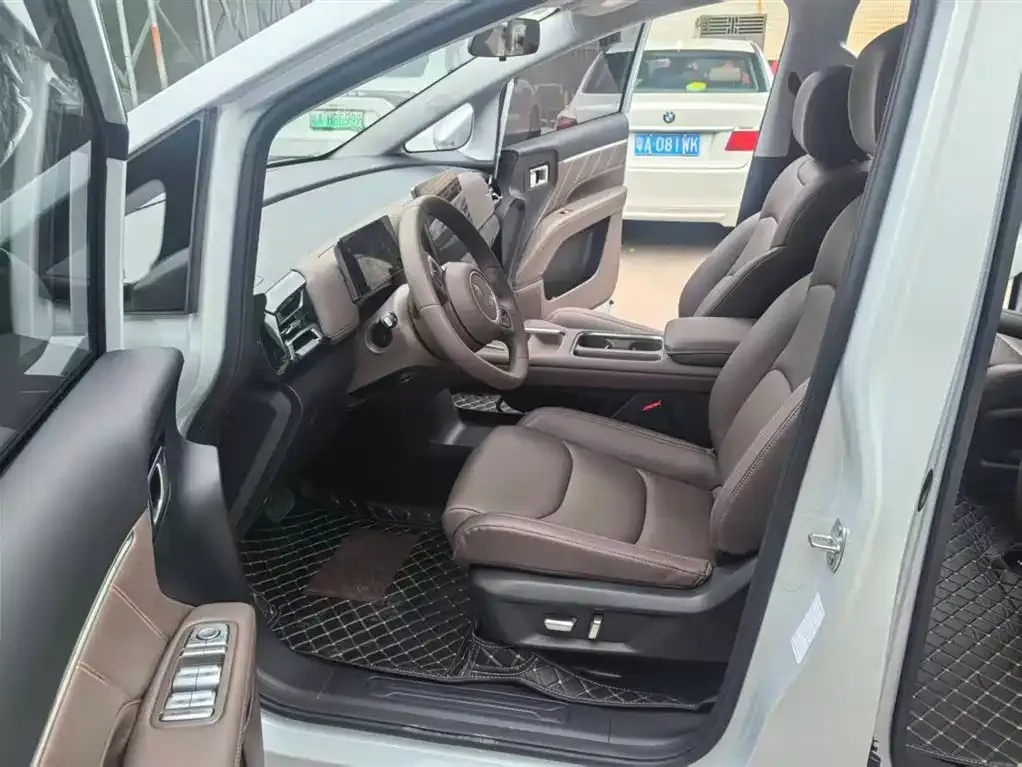 Wuling Starlight 730 New Energy 2025 из CN, фото 2