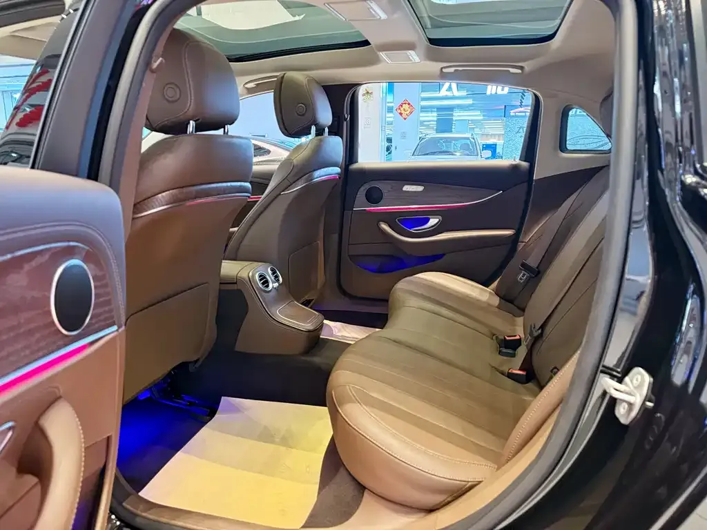 Mercedes-Benz E-Class 2023 из CN, фото 6