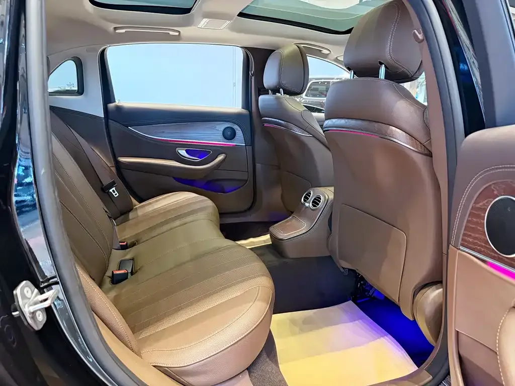 Mercedes-Benz E-Class 2023 из CN, фото 3