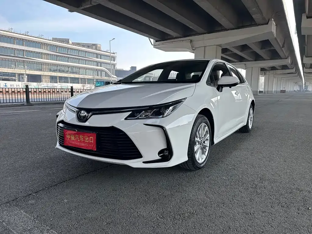 Toyota Corolla 2022 из CN, фото 1