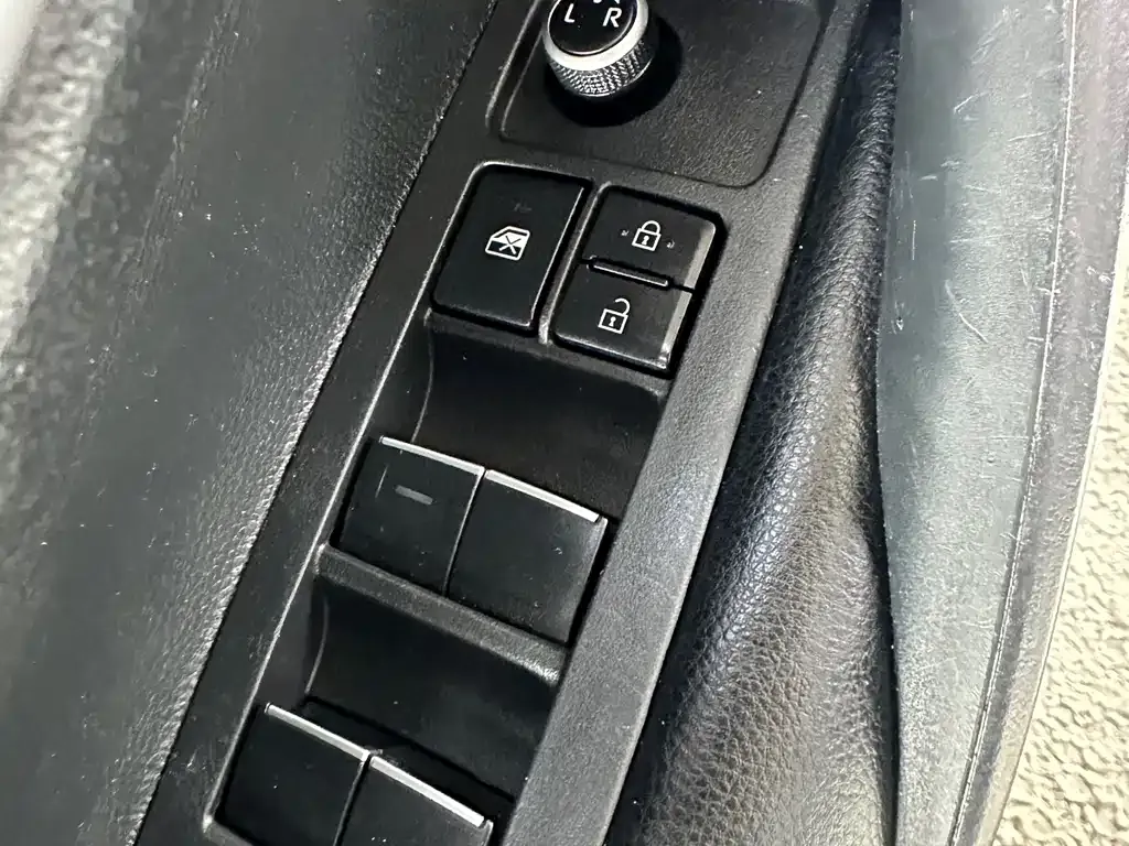 Toyota Corolla 2022 из CN, фото 2
