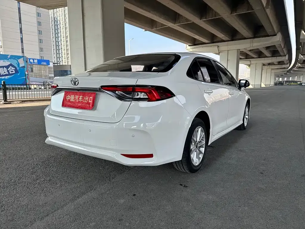 Toyota Corolla 2022 из CN, фото 3
