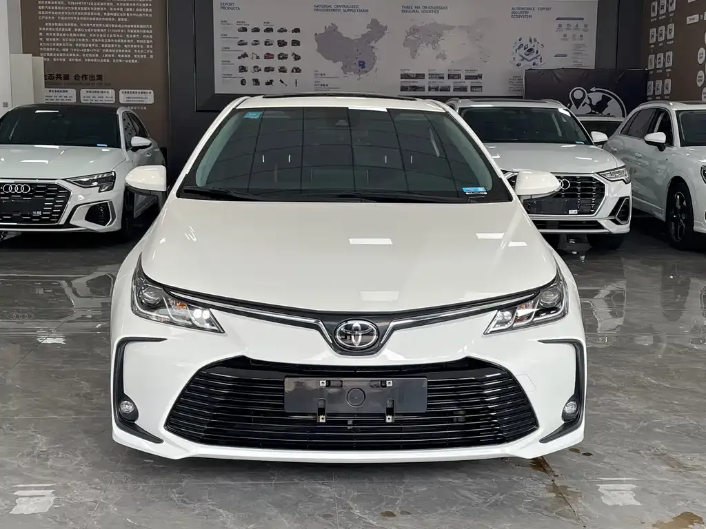 Toyota Corolla — фото 10