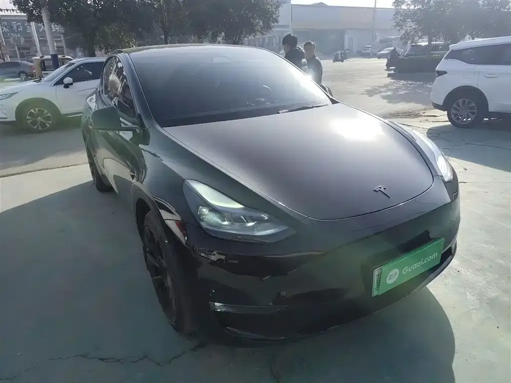 Tesla Model Y — фото 4