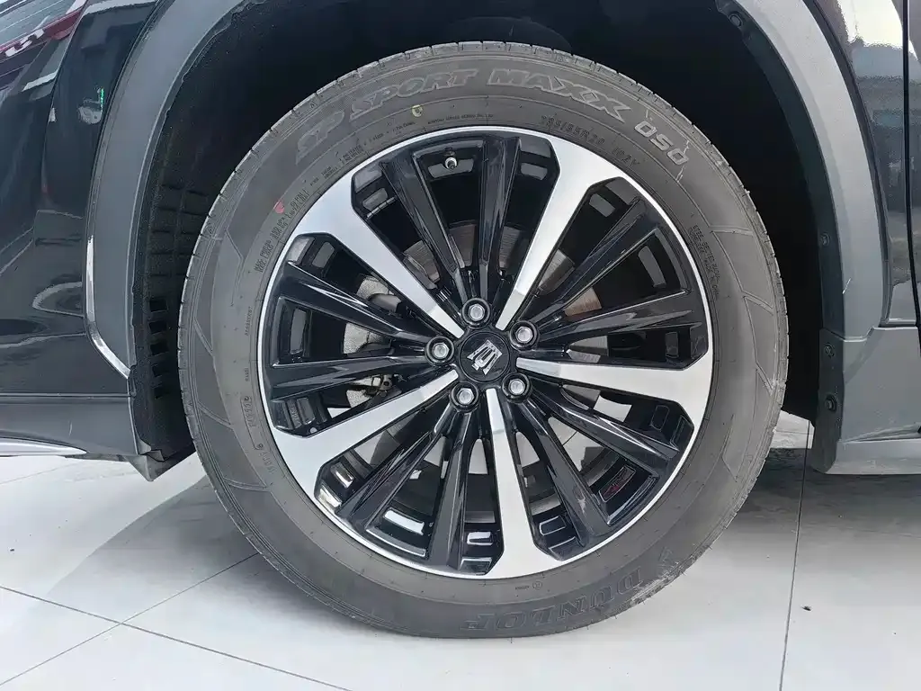 Toyota Crown Kluger 2023 из CN, фото 9