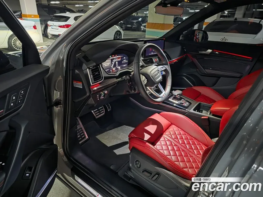 Audi SQ5 2023 из KR, фото 2