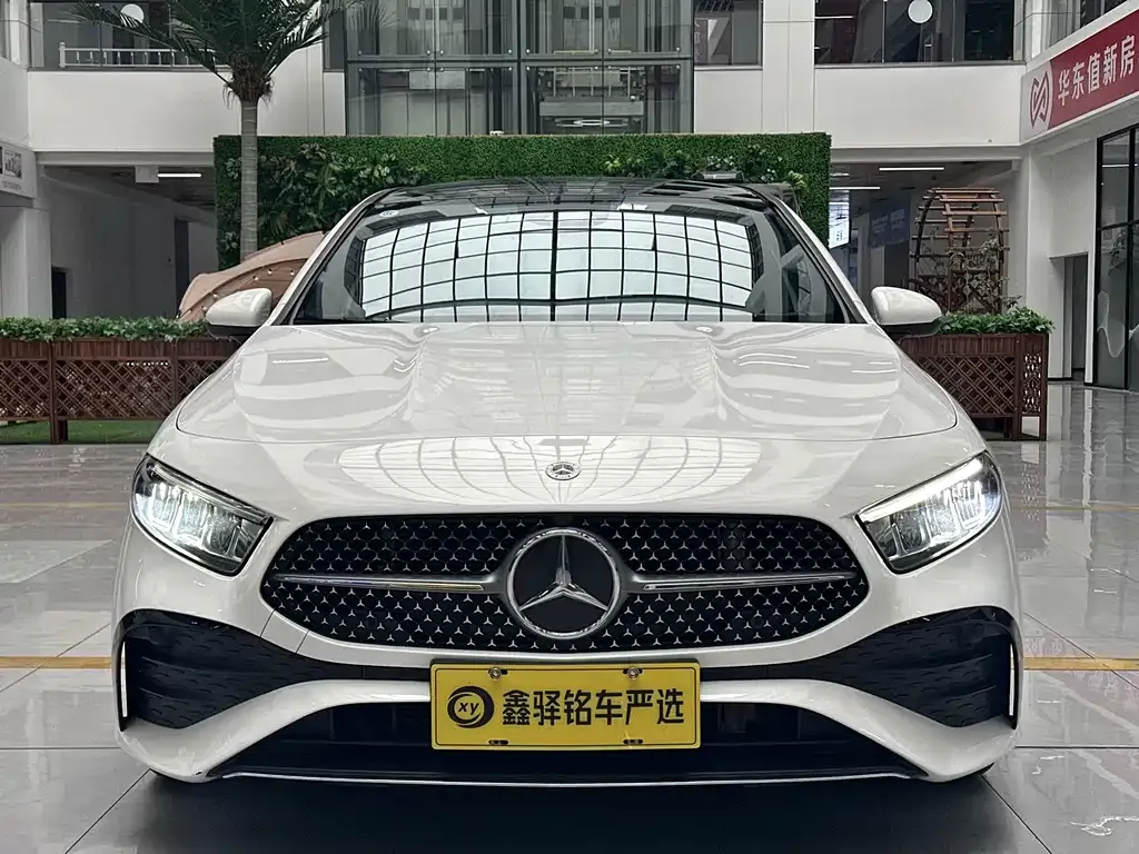 Mercedes-Benz A-Class 2023 из CN, фото 8