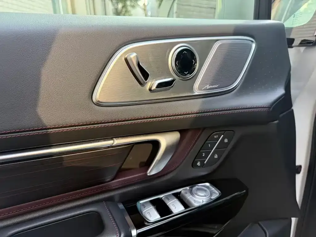 Buick Century 2023 из CN, фото 5