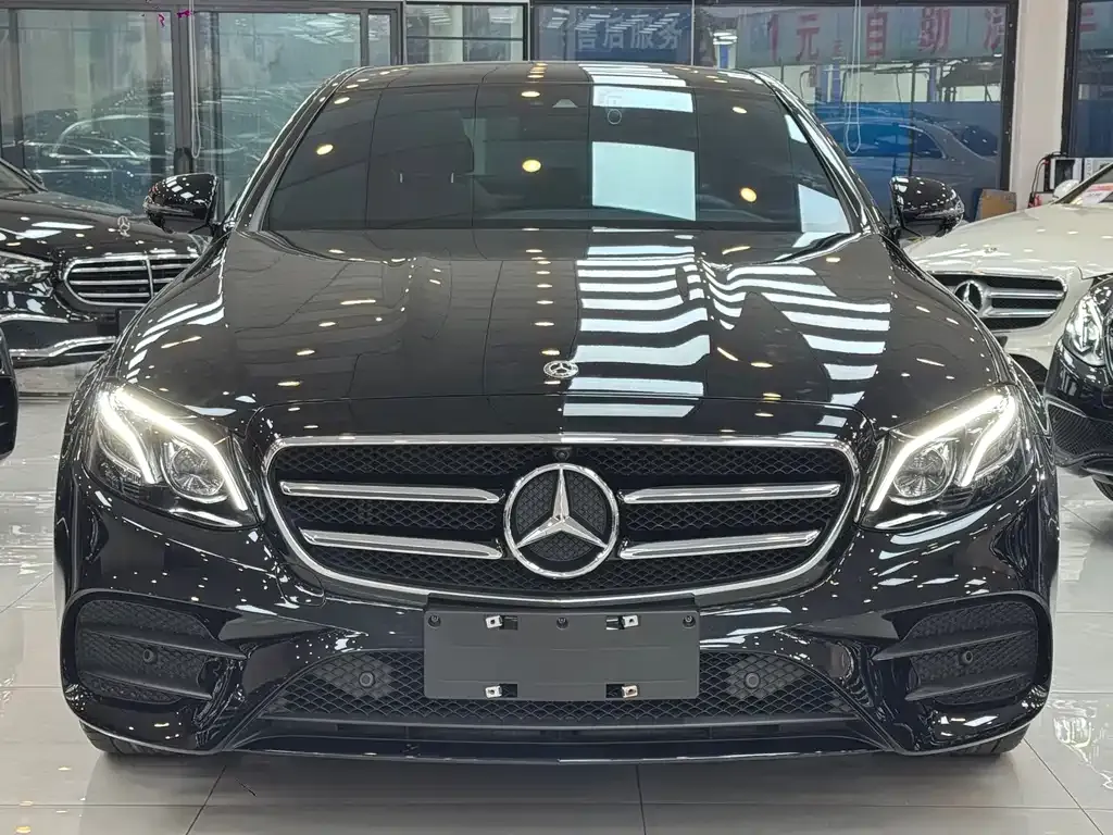 Mercedes-Benz E-Class (Import) — фото 1