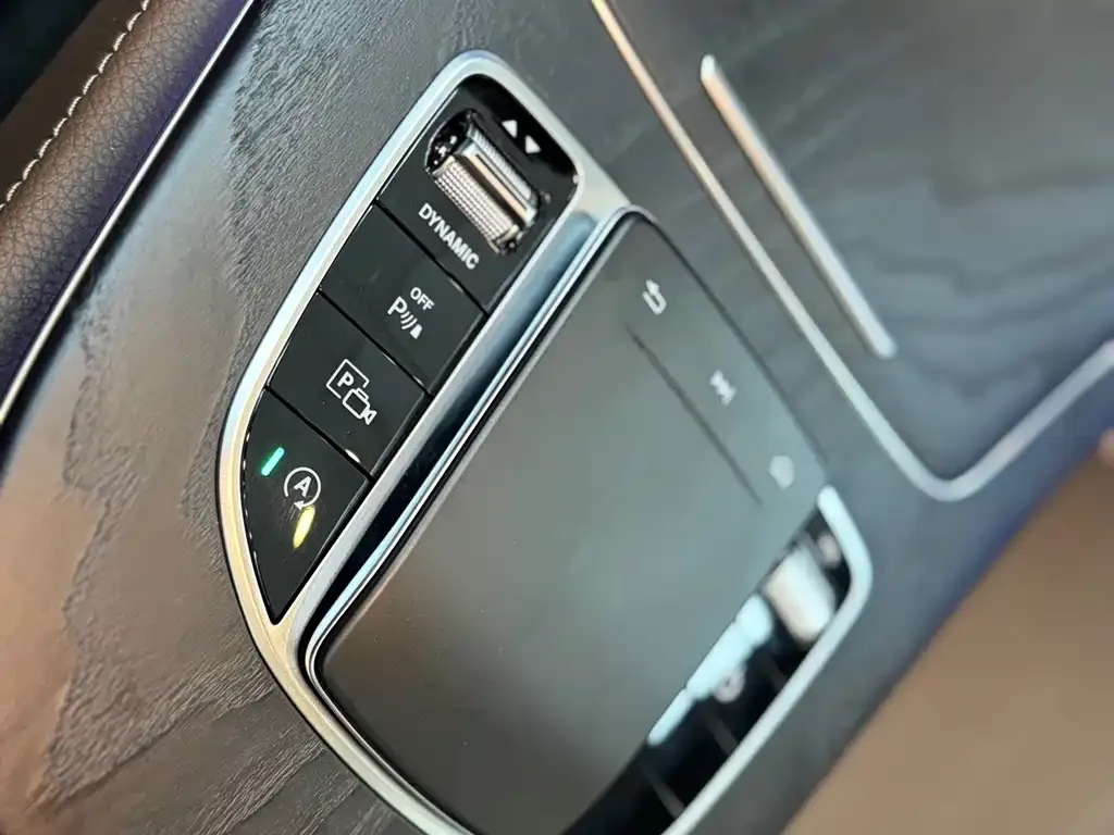 Mercedes-Benz E-Class (Import) — фото 9