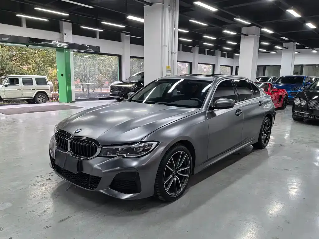 BMW 3 Series 2022 из CN, фото 1